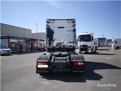 Renault T520 HIGH SLEEPER CAB