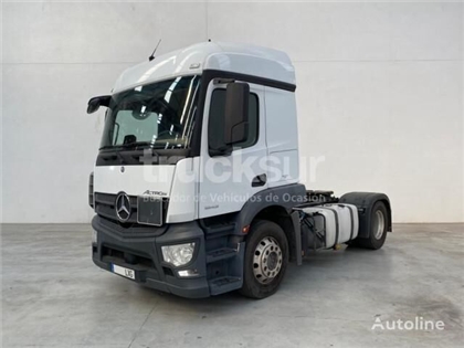 Mercedes Actros Ciągnik siodłowy Mercedes-Benz ACTROS 1843