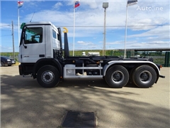 Mercedes Actros Ciężarówka hakowiec Mercedes-Benz ACTROS 33 44