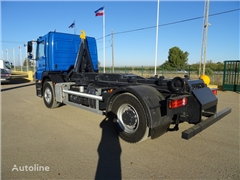 Mercedes Axor Ciężarówka hakowiec Mercedes-Benz AXOR 18 33