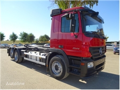 Mercedes Actros Ciężarówka hakowiec Mercedes-Benz ACTROS 25 44