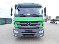 Mercedes Axor Ciężarówka do przewozu bydła Mercedes-Benz AXOR 18 33