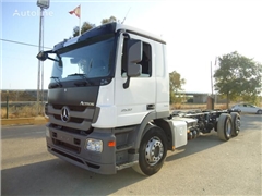 Mercedes Actros Ciężarówka podwozie Mercedes-Benz ACTROS 25 32