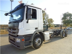 Mercedes Actros Ciężarówka podwozie Mercedes-Benz ACTROS 25 32