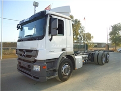 Mercedes Actros Ciężarówka podwozie Mercedes-Benz ACTROS 25 32