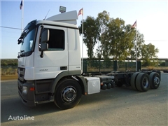 Mercedes Actros Ciężarówka podwozie Mercedes-Benz ACTROS 25 32