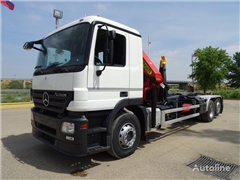 Mercedes Actros Ciężarówka hakowiec Mercedes-Benz ACTROS 25 41