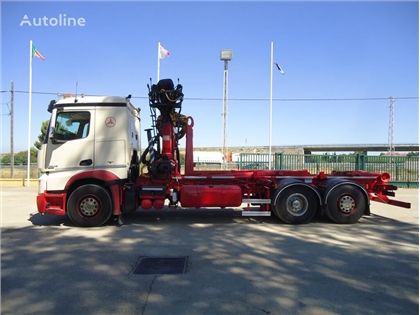 Mercedes Actros Ciężarówka hakowiec Mercedes-Benz ACTROS 25 41