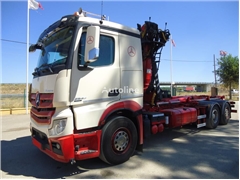 Mercedes Actros Ciężarówka hakowiec Mercedes-Benz ACTROS 25 41