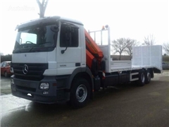 Mercedes Actros Ciężarówka do przewozu samochodów Mercedes-Benz ACTROS 25 32