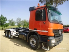 Mercedes Actros Ciężarówka hakowiec Mercedes-Benz ACTROS 26 41