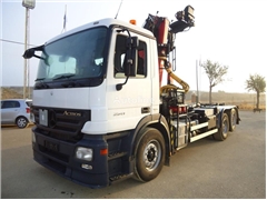 Mercedes Actros Ciężarówka hakowiec Mercedes-Benz  ACTROS 25 44