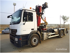 Mercedes Actros Ciężarówka hakowiec Mercedes-Benz  ACTROS 25 44