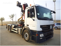 Mercedes Actros Ciężarówka hakowiec Mercedes-Benz  ACTROS 25 44