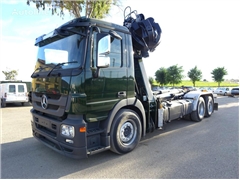 Mercedes Actros Ciężarówka hakowiec Mercedes-Benz ACTROS 2543