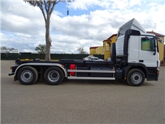 Mercedes Actros Ciężarówka hakowiec Mercedes-Benz ACTROS 25 46