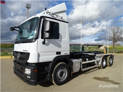 Mercedes Actros Ciężarówka hakowiec Mercedes-Benz ACTROS 25 46