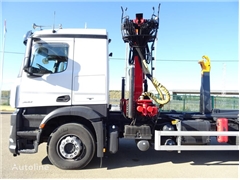 Mercedes Actros Ciężarówka hakowiec Mercedes-Benz ACTROS 25 45