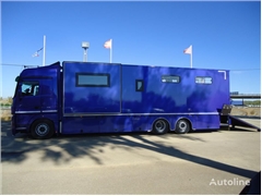 Mercedes Actros Ciężarówka do przewozu koni Mercedes-Benz ACTROS 18 320