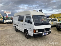 Kombi minibus Mercedes-Benz MB 140