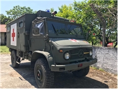 Mercedes UNIMOG 404