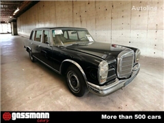 Sedan Mercedes-Benz 600 Limousine W100 Restaurieru