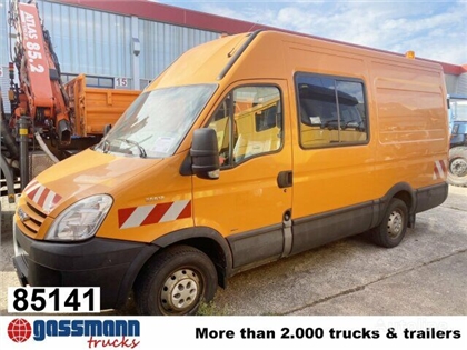 Bus pasażerski IVECO Daily 35S12 2,3 HPI 4x2, 8 Si