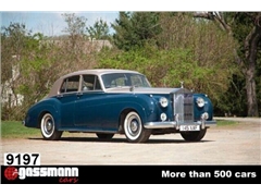 Sedan Rolls-Royce Silver Cloud II Saloon LWB, RHD