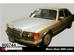 Sedan Mercedes-Benz 500 SEL Limousine 1. Serie W12