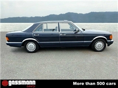 Sedan Mercedes-Benz 560 SEL Limousine W126, mehrfa