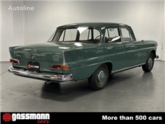 Sedan Mercedes-Benz 190 C Limousine Heckflosse - W