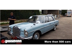 Sedan Mercedes-Benz 250S Limousine - W108