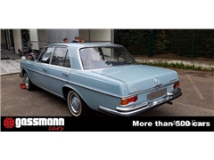 Sedan Mercedes-Benz 250S Limousine - W108