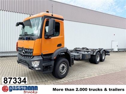 Mercedes Arocs 2633 6x4, 2x Nebenantrieb