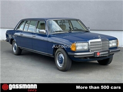 Sedan Mercedes-Benz 250 Lang Pullmann W123