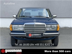 Sedan Mercedes-Benz 250 Lang Pullmann W123