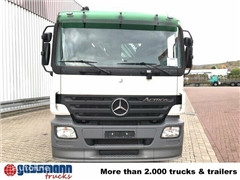 Mercedes Actros Ciągnik siodłowy Mercedes-Benz Actros 1836 LS 4x2 mit Kran MKG HLK 330HP