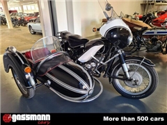 Motor BMW R 69S mit Beiwagen