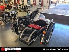 Motor BMW R 69S mit Beiwagen