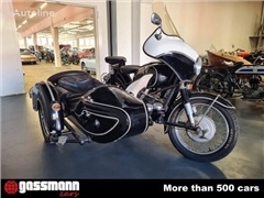 Motor BMW R 60 mit Beiwagen