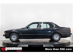 Sedan BMW 750 IL Limousine Lang - E32