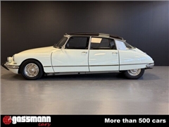 Hatchback Citroen DS 21 Pallas Limousine