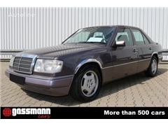 Sedan Mercedes-Benz 300 D Limousine, W124 - ca. 19