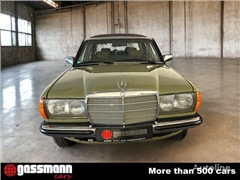 Sedan Mercedes-Benz 200 Limousine - W123