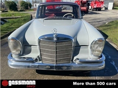 Sedan Mercedes-Benz 220 SEB Heckflosse W111/3