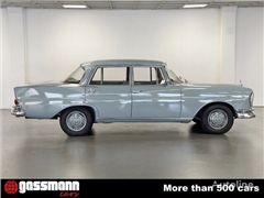 Sedan Mercedes-Benz 220 SEB Heckflosse W111