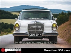 Limuzyna Mercedes-Benz 280 SE 3.5 Limousine W108