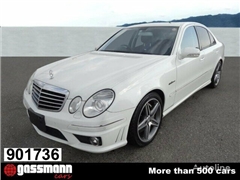 Sedan Mercedes-Benz E 63 AMG Limousine W211, Recht