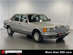 Sedan Mercedes-Benz 380 SEL Limousone W126