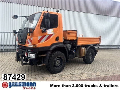 Pługopiaskarka Mercedes-Benz Unimog U 20 U405/70 4